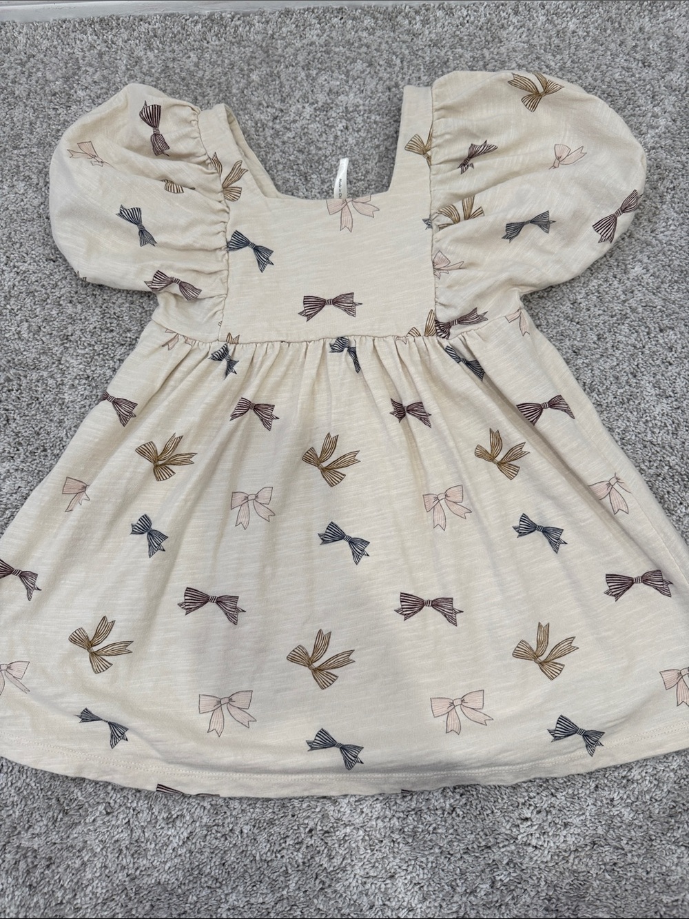 Rylee + Cru Cream Bow Print Puff Sleeve Dress